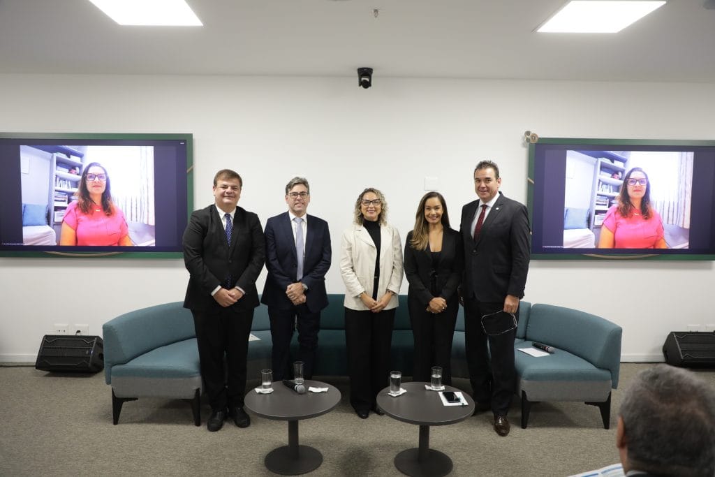 Conselho Federal de Medicina debate cirurgia bariátrica e tratamento da obesidade no SUS Conselho Federal de Medicina debate cirurgia bariátrica e tratamento da obesidade no SUS
