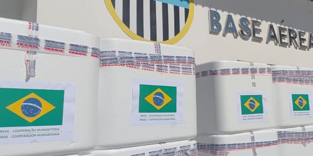 Brasil reforça ajuda humanitária à Venezuela com envio de 690 mil doses de vacinas vacinas_para_venezuela