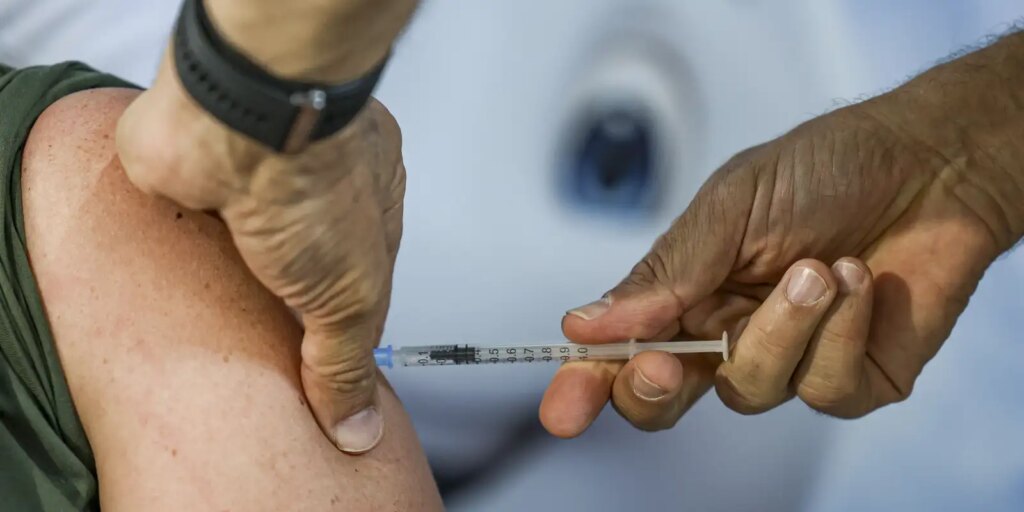 Dia D de Multivacinação Atualiza Cadernetas e Reforça Alerta contra o Sarampo dia-d-vacinacao-mc_abr_22082026-18