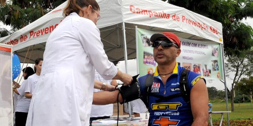 Polipílula para prevenção de AVC: pesquisa brasileira busca 8,5 mil voluntários pressao_alta_2