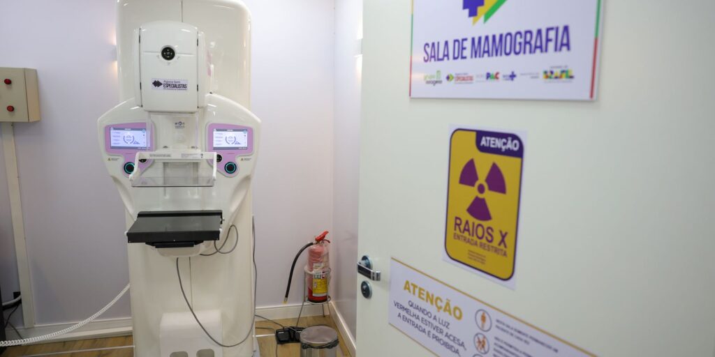 O aumento das cirurgias plásticas de mama no SUS: um panorama de dez anos pzzb8600